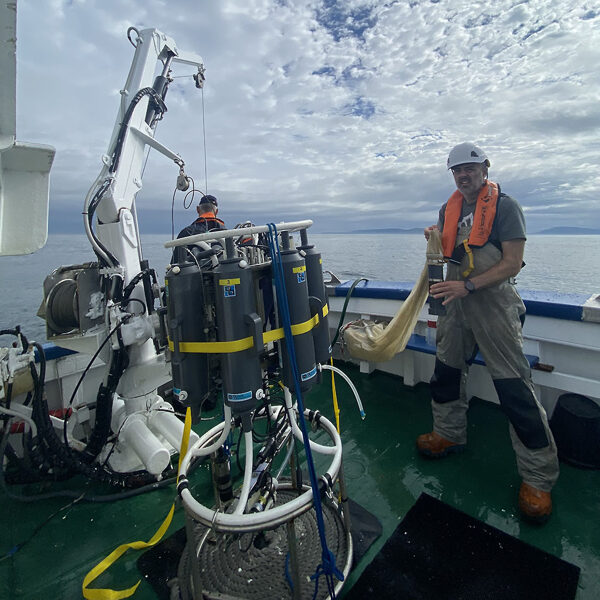 CTD rosette and plankton sampling on board R/V Lura